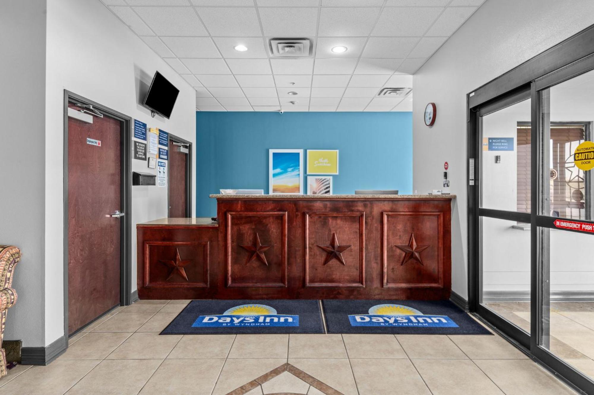 Days Inn By Wyndham Salado Экстерьер фото