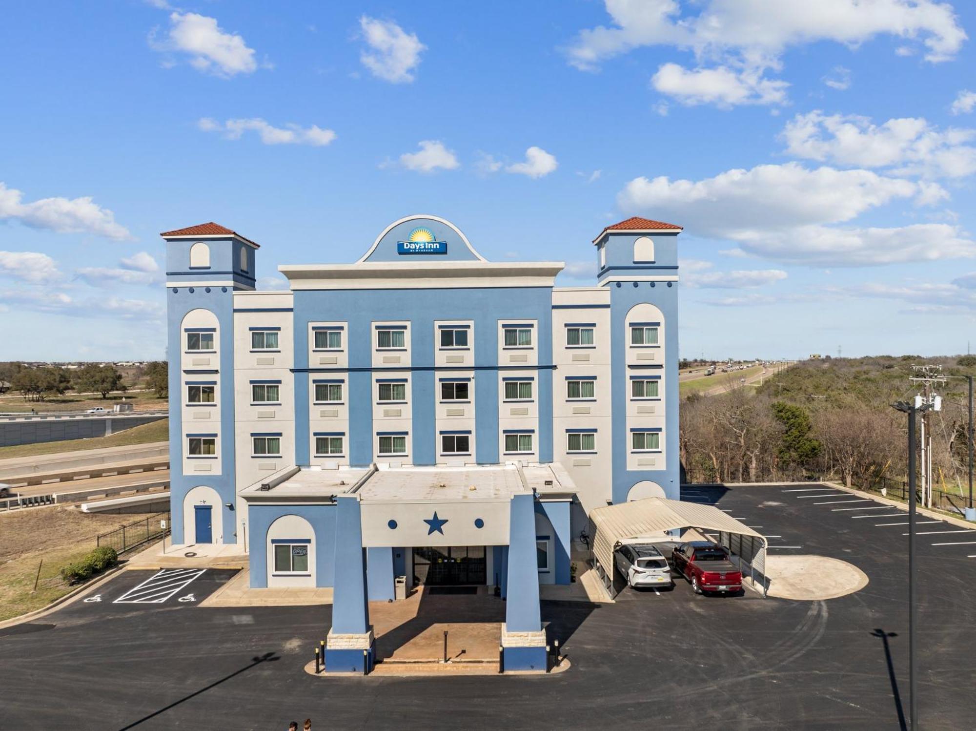 Days Inn By Wyndham Salado Экстерьер фото